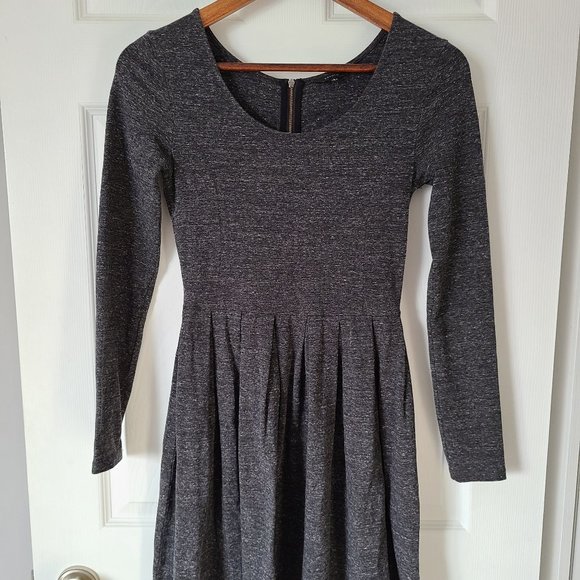 SOLD-Aritzia Talula Lambeth dress - Picture 2 of 6